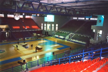  MISS UNIVERSE PAGEANT - Start with an empty stadium... 