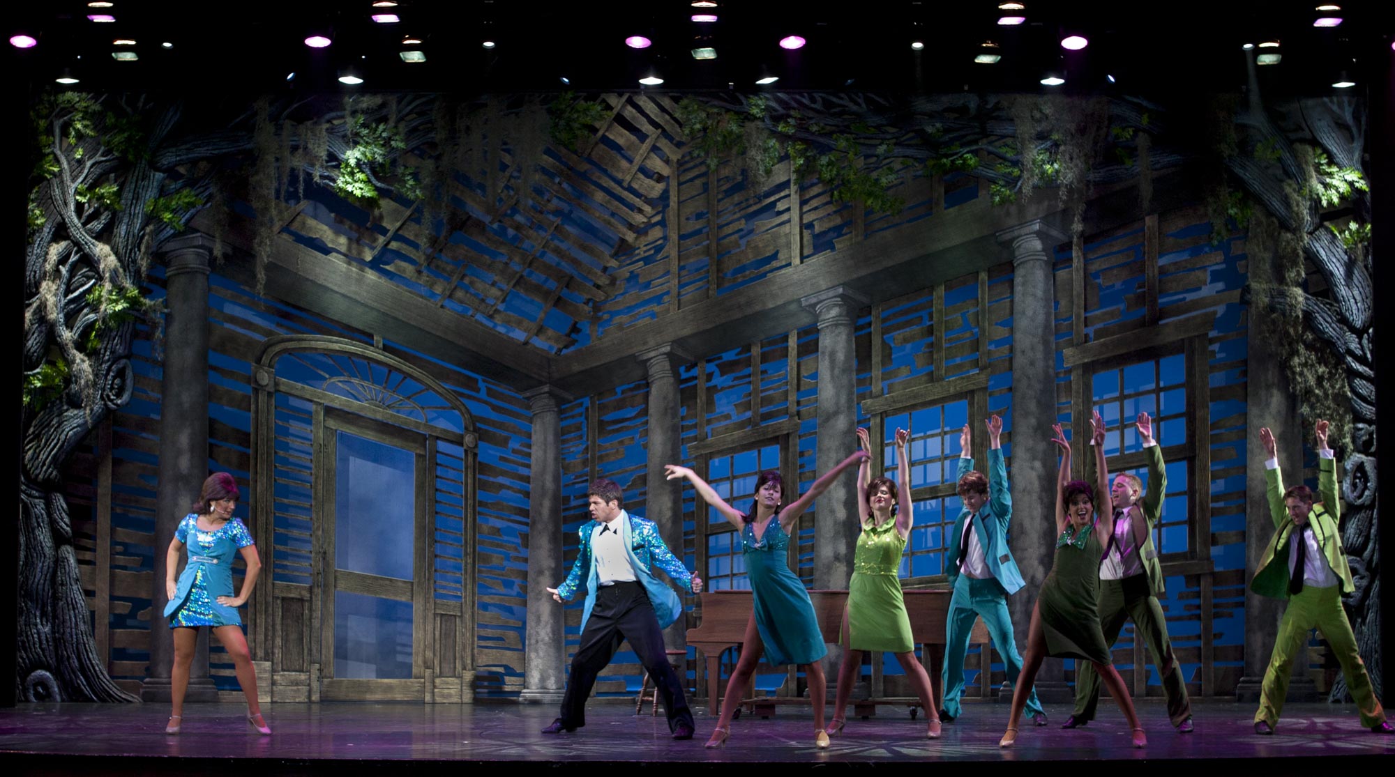  MUSIC IN PICTURES - Voyager of the Seas 