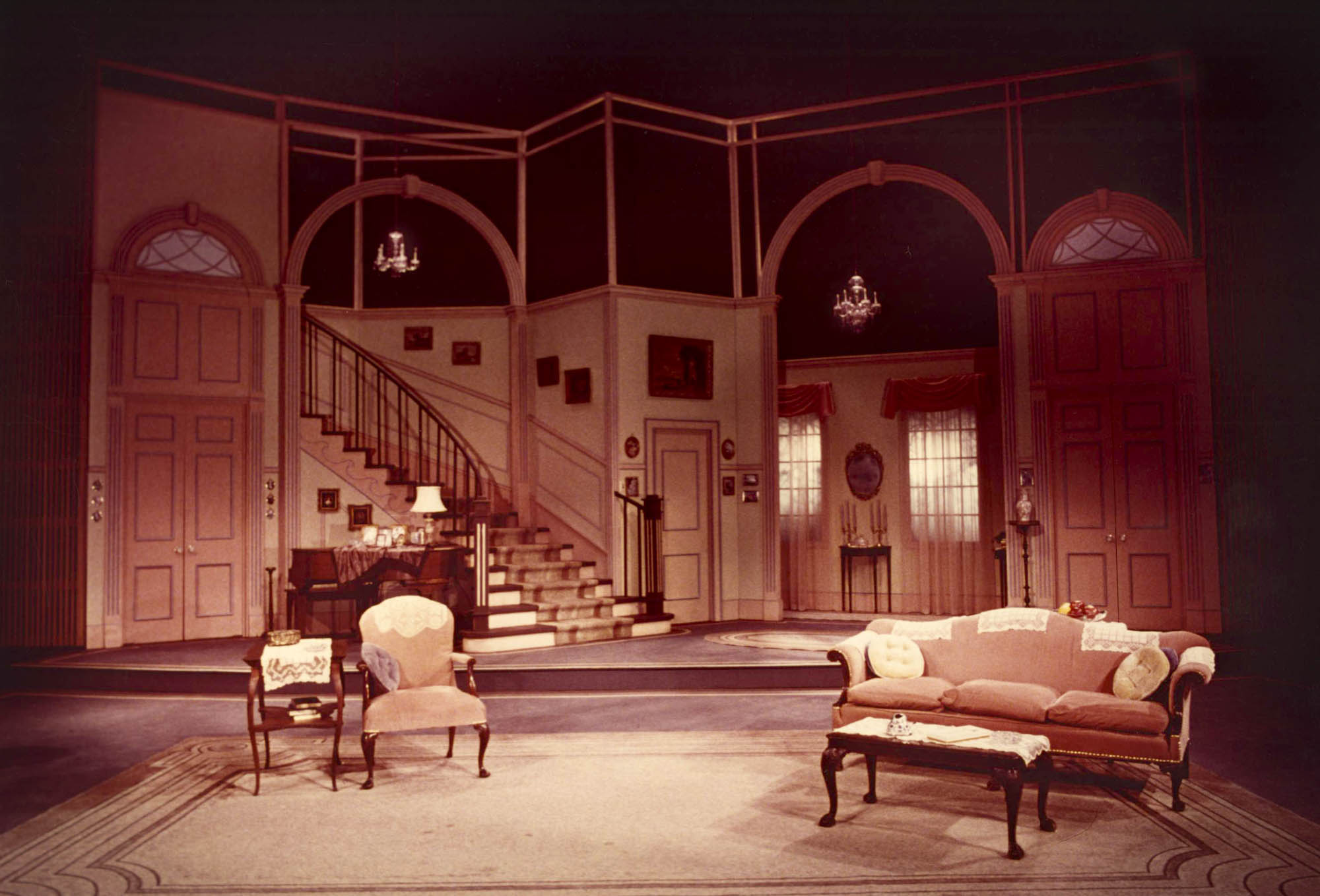  THE MAN WHO CAME TO DINNER 